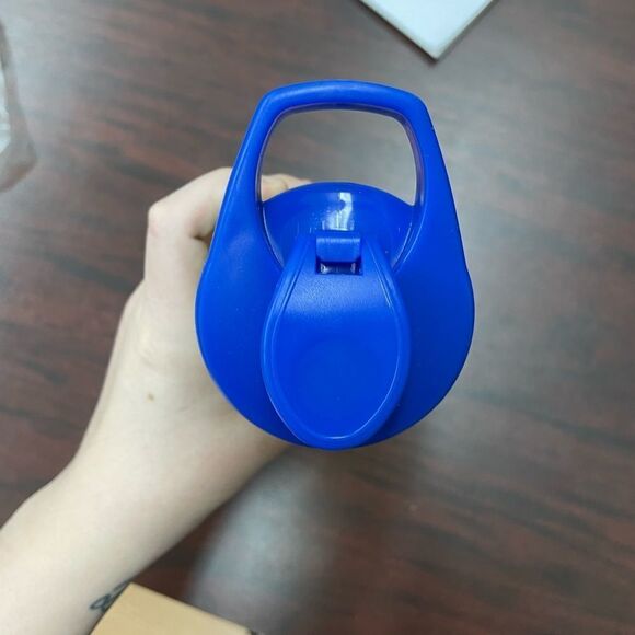 Michelin Water bottle  - Picture 3 of 4